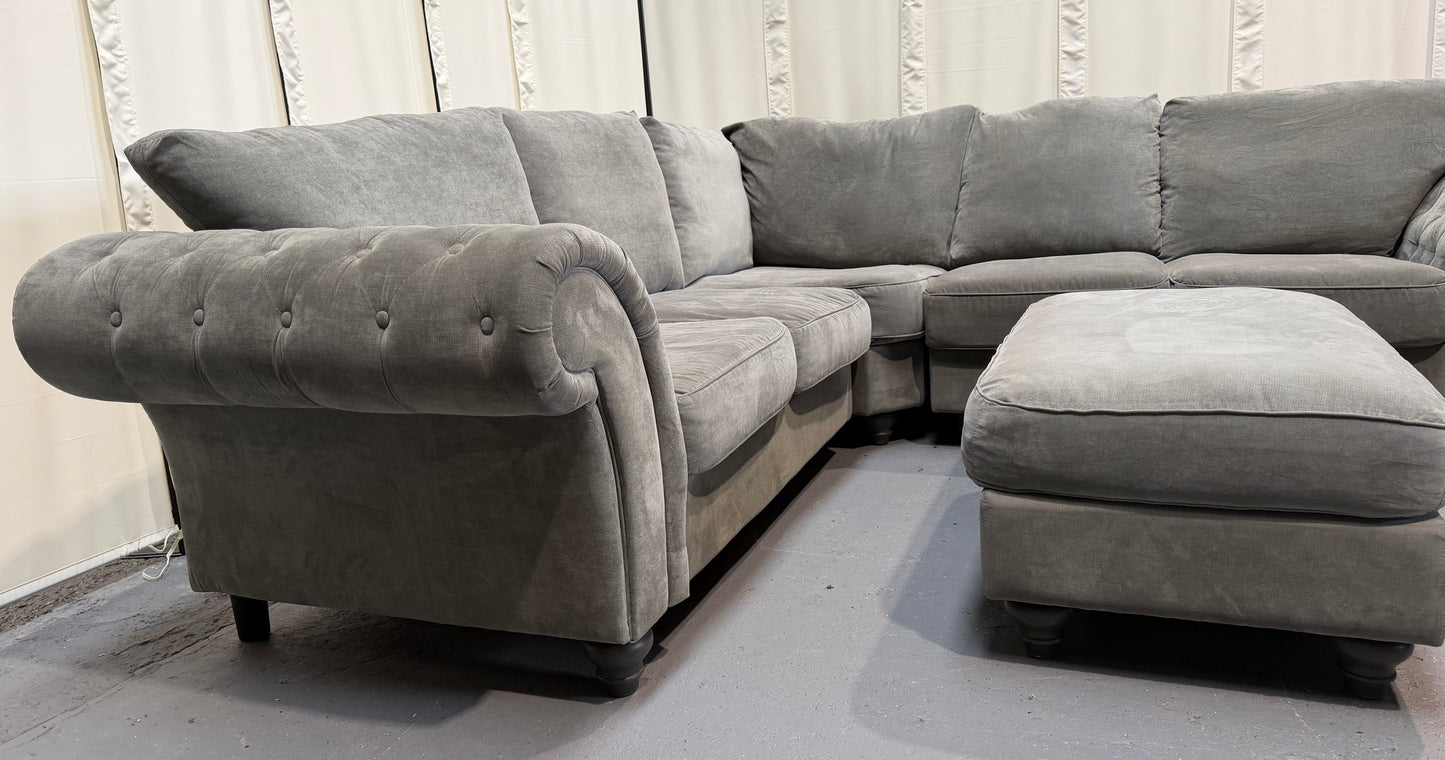 Sofa Club Windsor with matching footstall